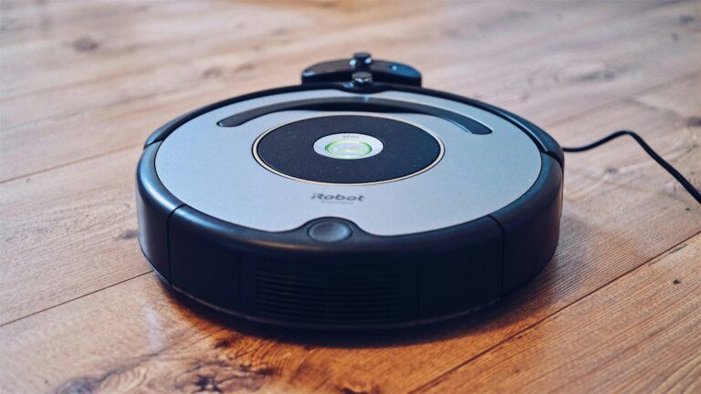 How Long Do Robot Vacuums Last? Lifespan and Battery Reality