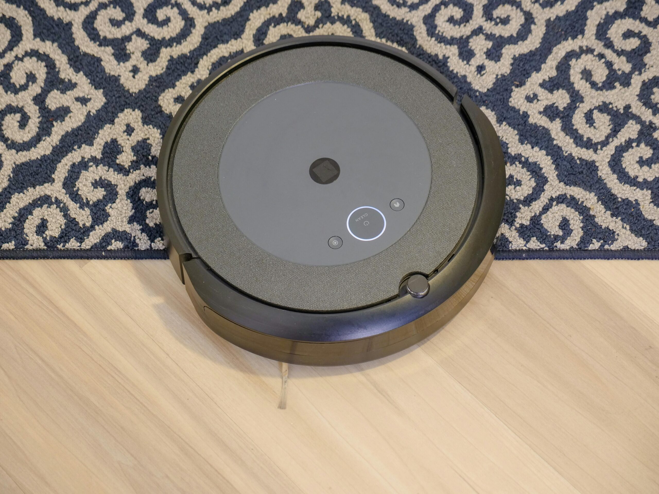 Why Robot Vacuums get Stuck and How to Avoid It