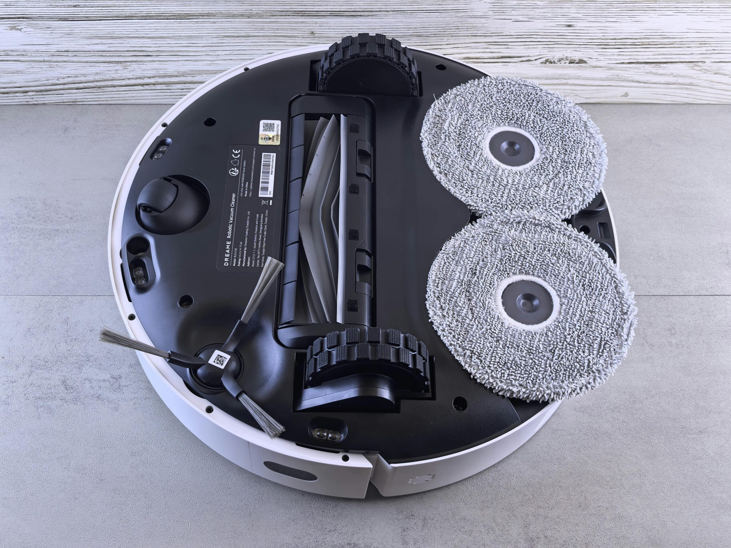 Robot Vacuum Maintenance Costs Explained (What Most Buyers Don’t Expect)